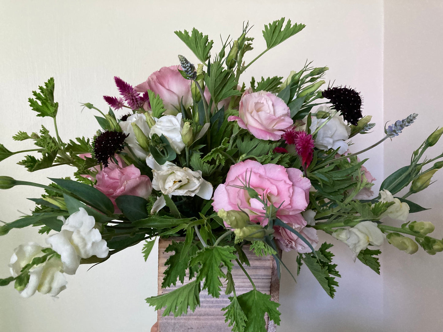 Lisianthus centerpiece arrangement